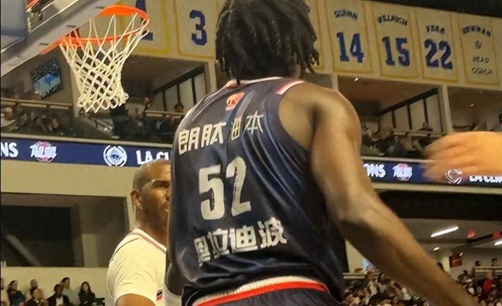 3377体育-广州队迎NBA季后赛关键赛，窗口期再遭质疑，目标明确，控场能力受关注(nba季后赛打几局)